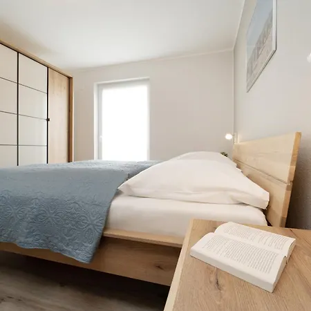 Haus Tweeflunken 2 Apartment *